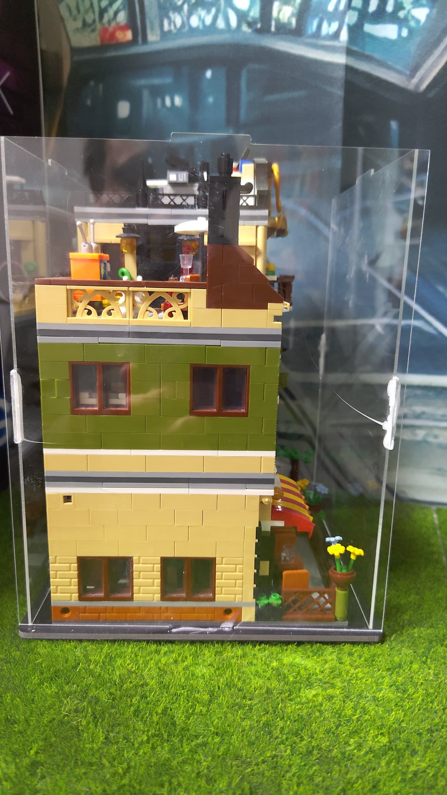 Cozy Corner Café + Townhouse